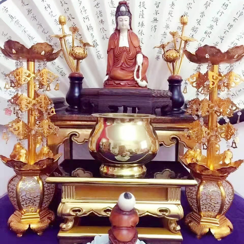 Antique Gold LED Lotus Lamp with Sacred Garland Decor - Gorgeous Buddhist Altar Lamp Antique Gold LED Lotus Lamp with Sacred Garland Decor - Gorgeous Buddhist Altar Lamp