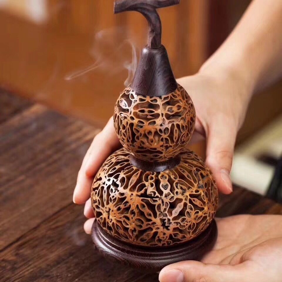 Artisan Walnut Gourd Incense Burner - Lucky Feng Shui Gourd Wealth Decor Little Gourd (20*9cm)