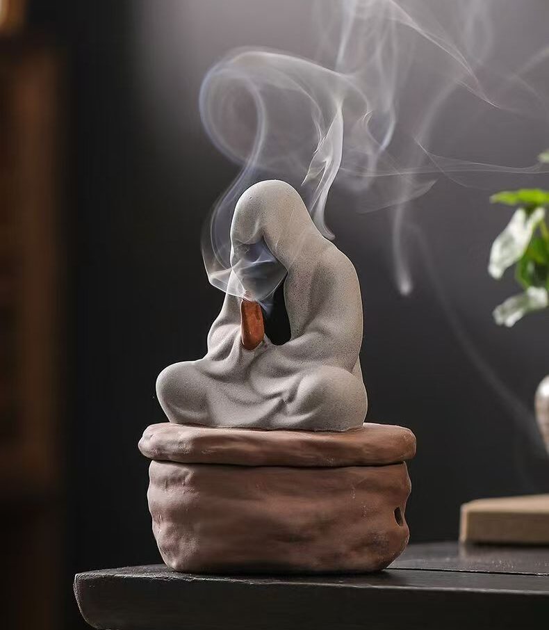Formless Zen Incense Burner - Abstract Aroma Art for Meditation & Relaxation